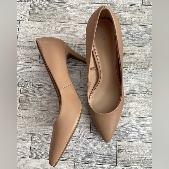 Old navy beige high heels - Picture 3 of 9